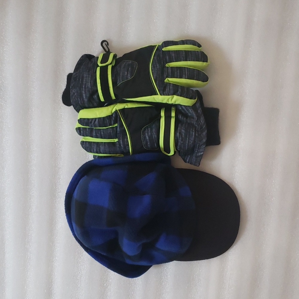 Children's Place Ski Gloves and Cap Bundle